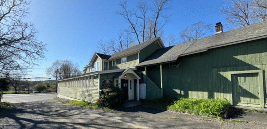 142 Main Street, North, Southbury, Connecticut