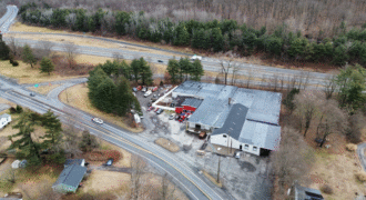 17 Old Turnpike Road, Beacon Falls, Connecticut