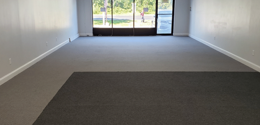 1049 Queen Street, Unit 8, Southington, Connecticut
