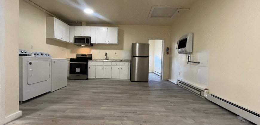 170 Meriden Road, Waterbury, Connecticut