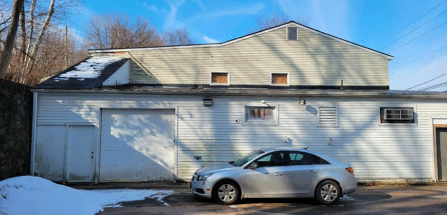 170 Meriden Road, Waterbury, Connecticut