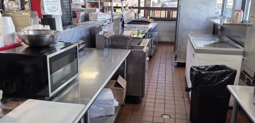 572 Watertown Ave, Waterbury, Connecticut