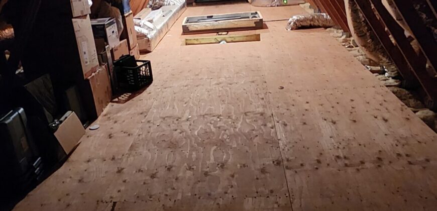 24 Straitsville Rd, Prospect, CT 06712